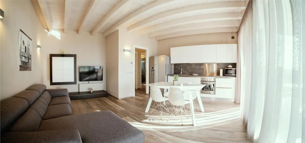 La Giolosa Gardapartments Moniga del Garda