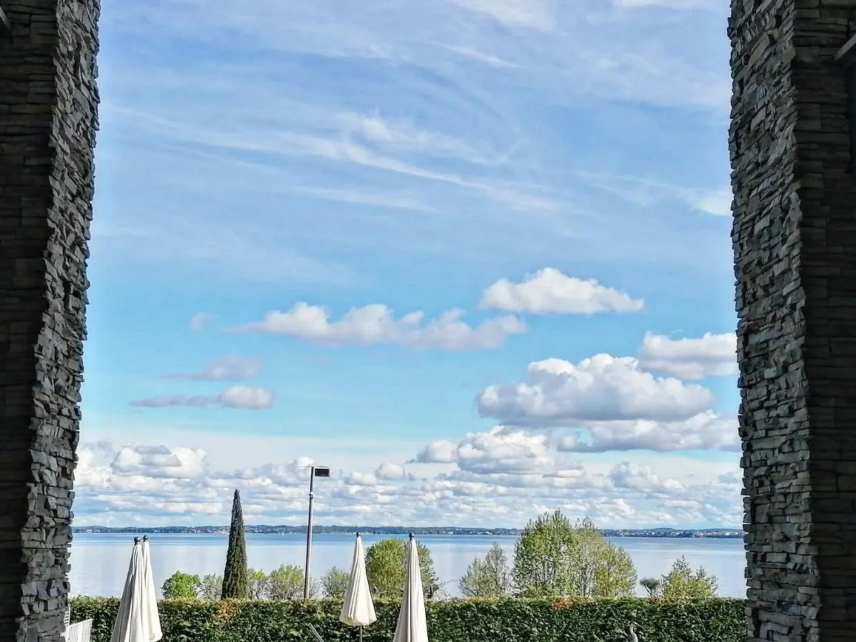Moniga del Garda La Giolosa Gardapartments 3*, Moniga del Garda איטליה